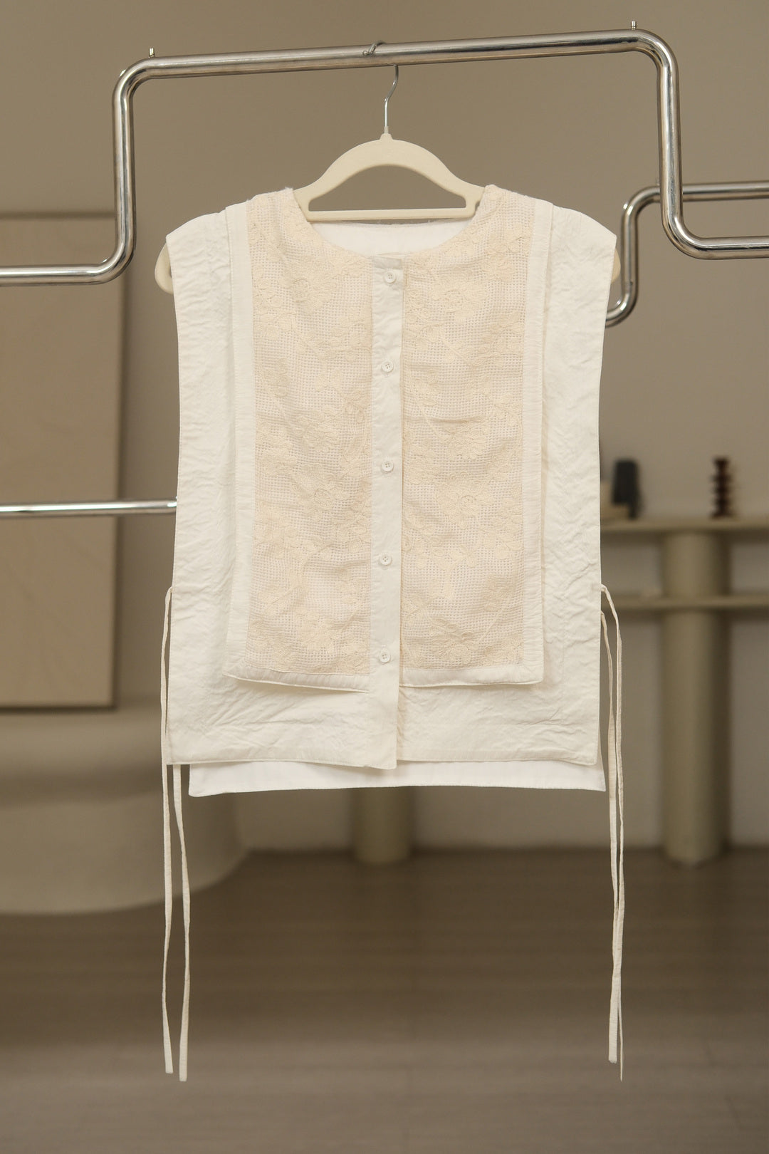 Eunoia Vest